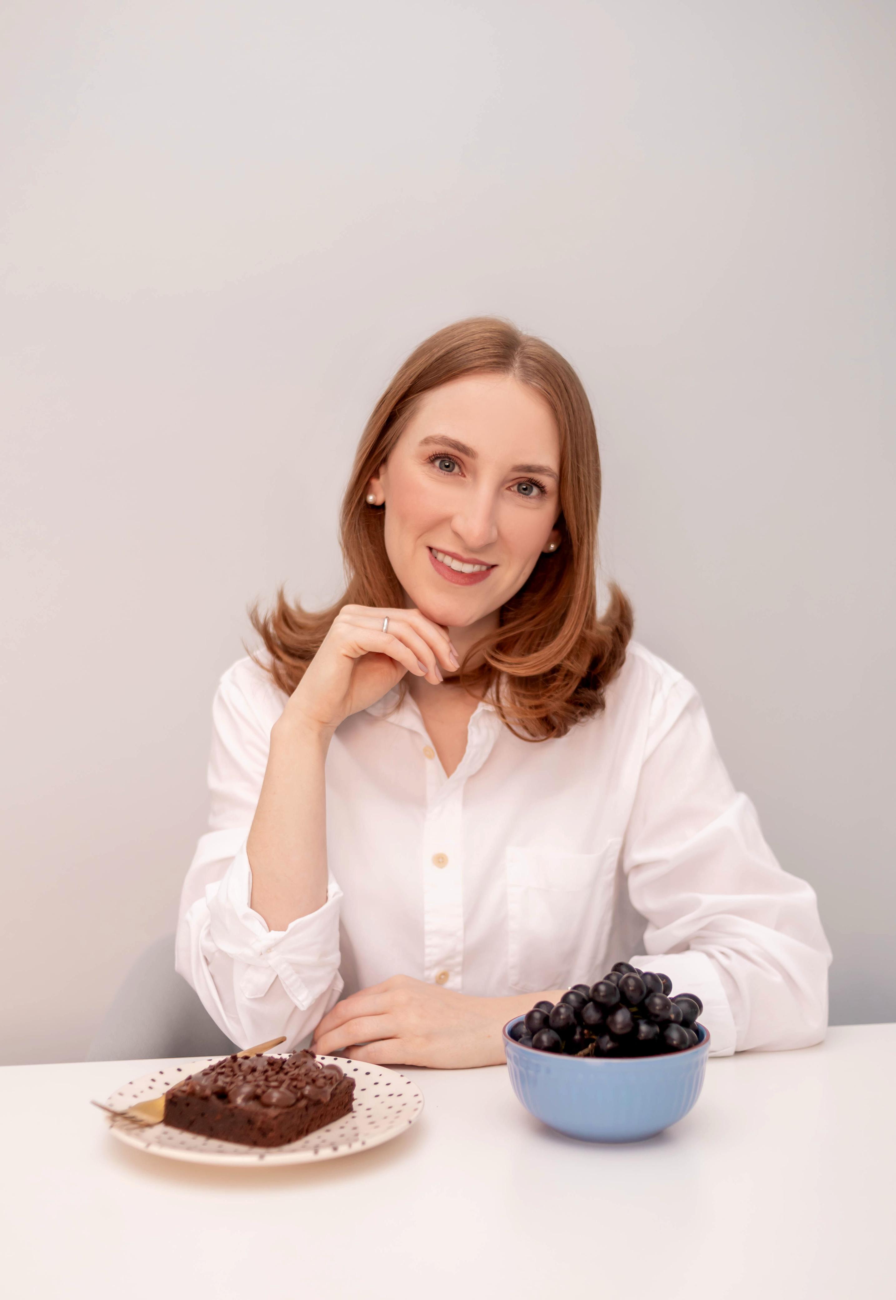 Portrait of a professional nutritionist smiling